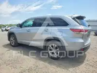 2015 Toyota Highlander фото