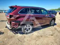 2015 Toyota Highlander photo