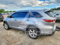 2015 Toyota Highlander photo