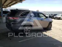 2015 Toyota Highlander photo
