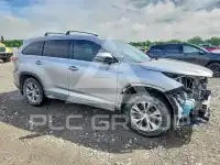 2015 Toyota Highlander фото