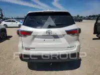 2015 Toyota Highlander photo