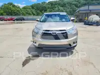 2015 Toyota Highlander photo