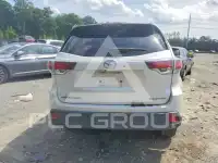 2015 Toyota Highlander photo