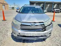 2015 Toyota Highlander photo