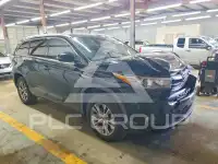 2015 Toyota Highlander photo