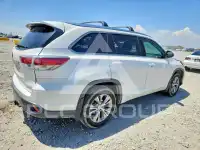 2015 Toyota Highlander photo