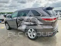 2015 Toyota Highlander photo