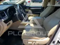 2015 Toyota Highlander photo