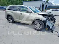 2015 Toyota Highlander фото