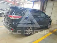 2015 Toyota Highlander photo