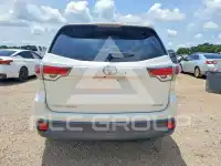 2015 Toyota Highlander photo