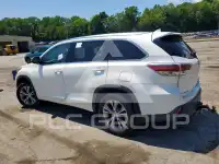 2015 Toyota Highlander photo