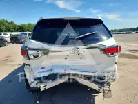2015 Toyota Highlander photo