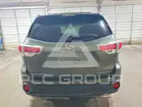 2015 Toyota Highlander photo