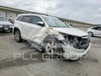 2015 Toyota Highlander photo