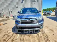 2015 Toyota Highlander photo