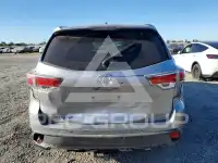 2015 Toyota Highlander photo