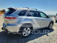 2015 Toyota Highlander photo