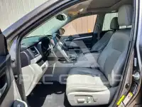 2015 Toyota Highlander photo