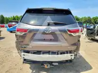 2015 Toyota Highlander фото