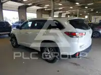 2015 Toyota Highlander photo