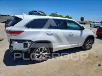 2015 Toyota Highlander фото