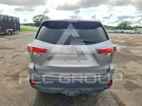 2015 Toyota Highlander photo