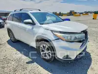 2015 Toyota Highlander photo