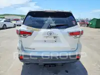 2015 Toyota Highlander photo