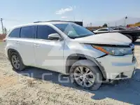 2015 Toyota Highlander photo