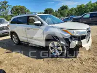 2015 Toyota Highlander photo