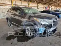 2015 Toyota Highlander фото