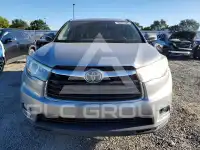 2015 Toyota Highlander photo