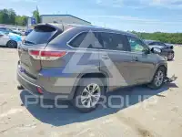 2015 Toyota Highlander photo