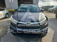 2015 Toyota Highlander photo