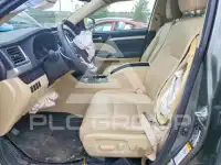 2015 Toyota Highlander фото