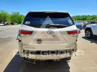 2015 Toyota Highlander фото