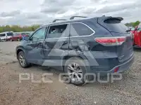 2015 Toyota Highlander фото