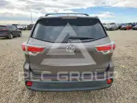 2015 Toyota Highlander photo