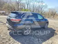2015 Toyota Highlander photo