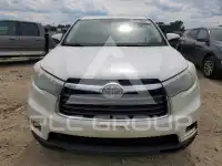 2015 Toyota Highlander photo