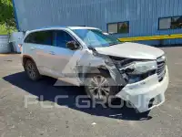 2015 Toyota Highlander фото