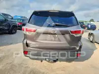 2015 Toyota Highlander photo