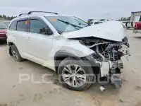 2015 Toyota Highlander photo