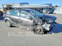 2015 Toyota PRIUS фото