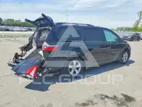 2015 Toyota SIENNA фото