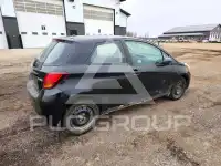 2015 Toyota YARIS фото