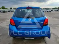 2015 Toyota YARIS фото