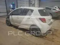 2015 Toyota YARIS фото